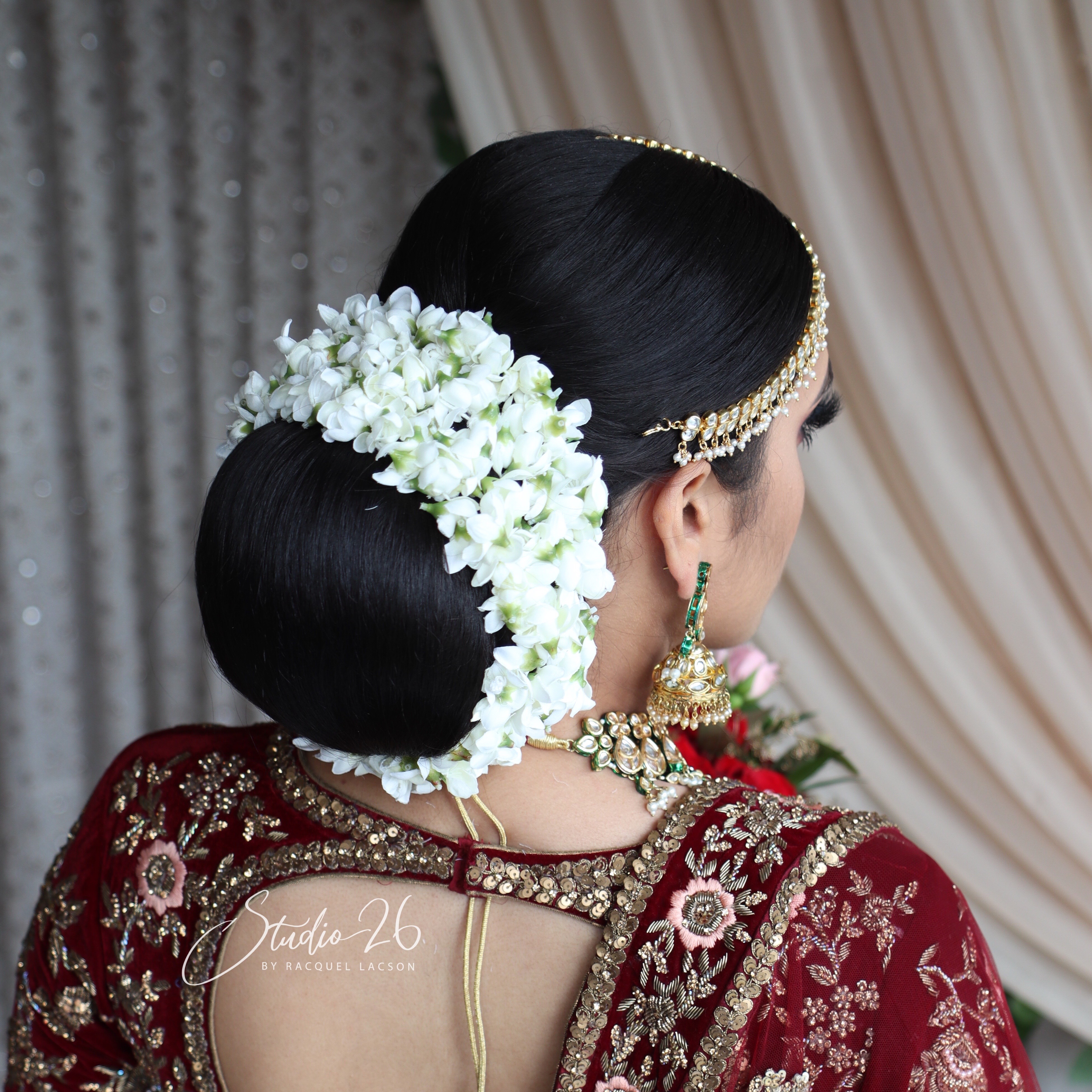 50+ Gajra Hairstyle Ideas for Bride this Wedding Season! | Simple wedding  hairstyles, Hair style on saree, Hair styles